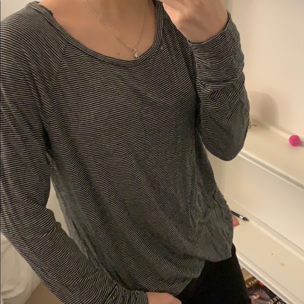 Soft and Sexy American Eagle Top